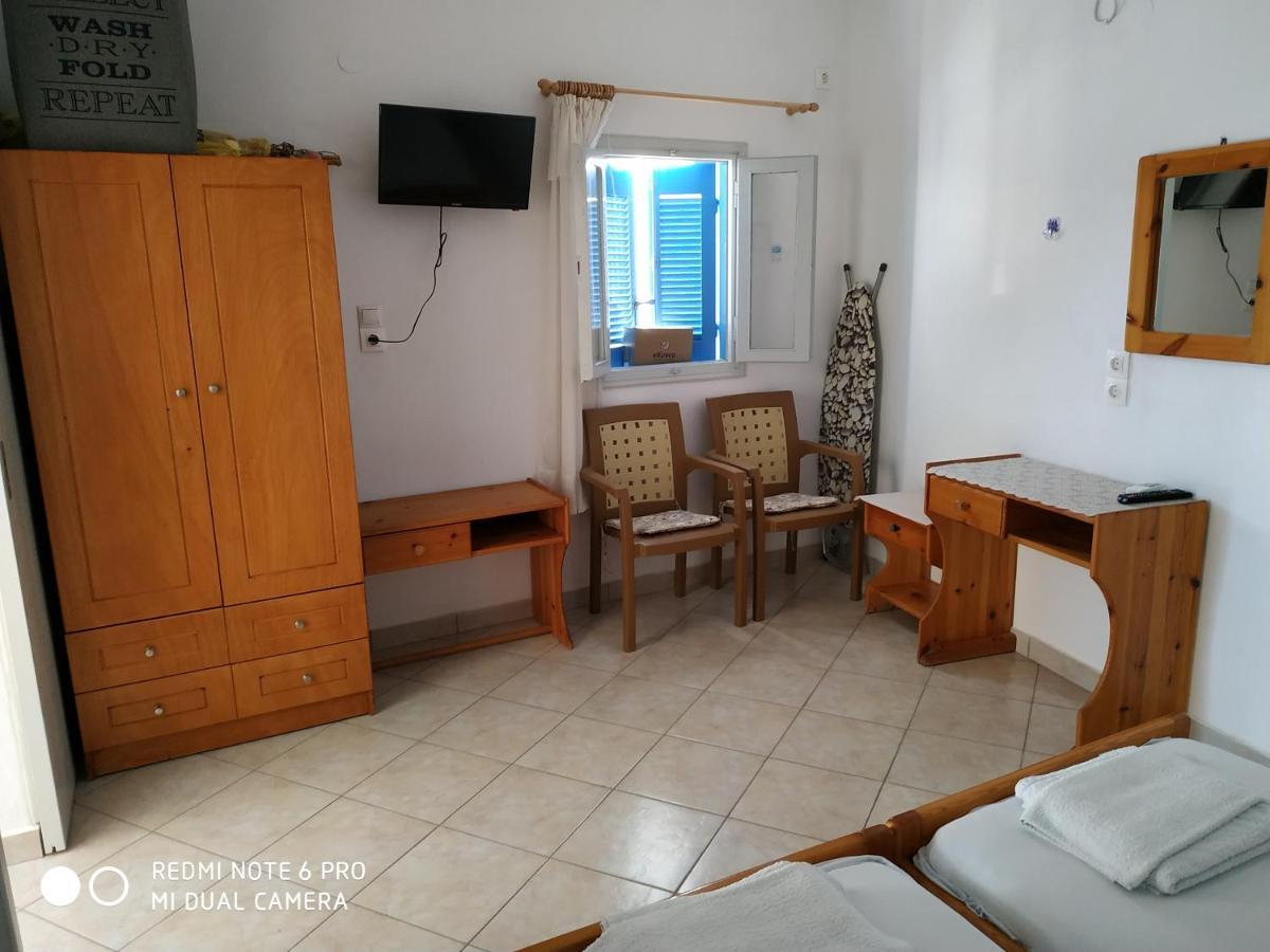 Panselinos Hotell Anafi Exteriör bild