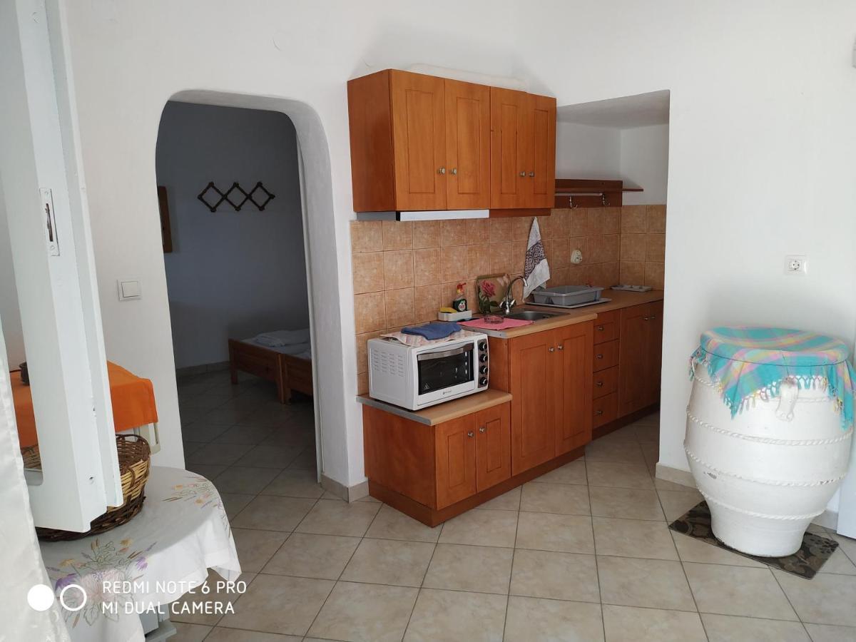 Panselinos Hotell Anafi Exteriör bild